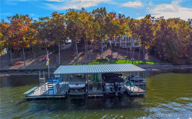 $1,499,000 | 2974 Big Island Drive, Roach, MO 65787