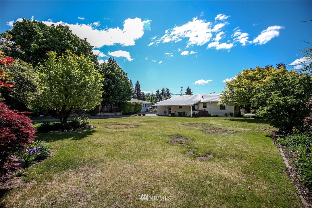 1415 Grant Road East Wenatchee, WA 98802 - Photo 21 of 23 Gallery Image 21