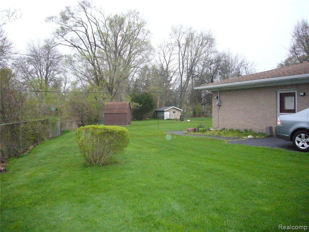 16271 Inkster Road Livonia, MI 48154 - Photo 14 of 15 BACK SIDE YARD VIEW
