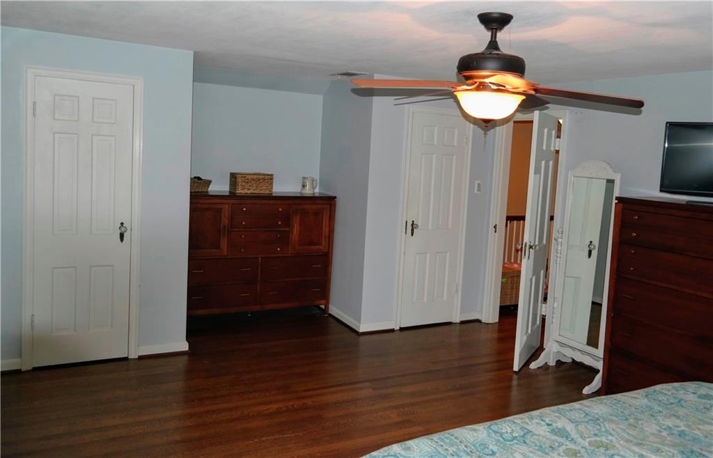 5750 Rolling Ridge Road Indianapolis, IN 46220 - Photo 13 of 24 Gallery Image 13