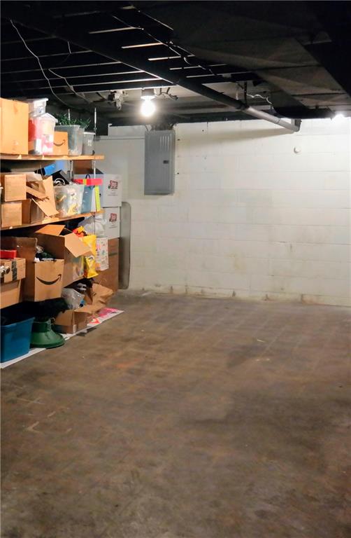 5750 Rolling Ridge Road Indianapolis, IN 46220 - Photo 21 of 24 Gallery Image 21
