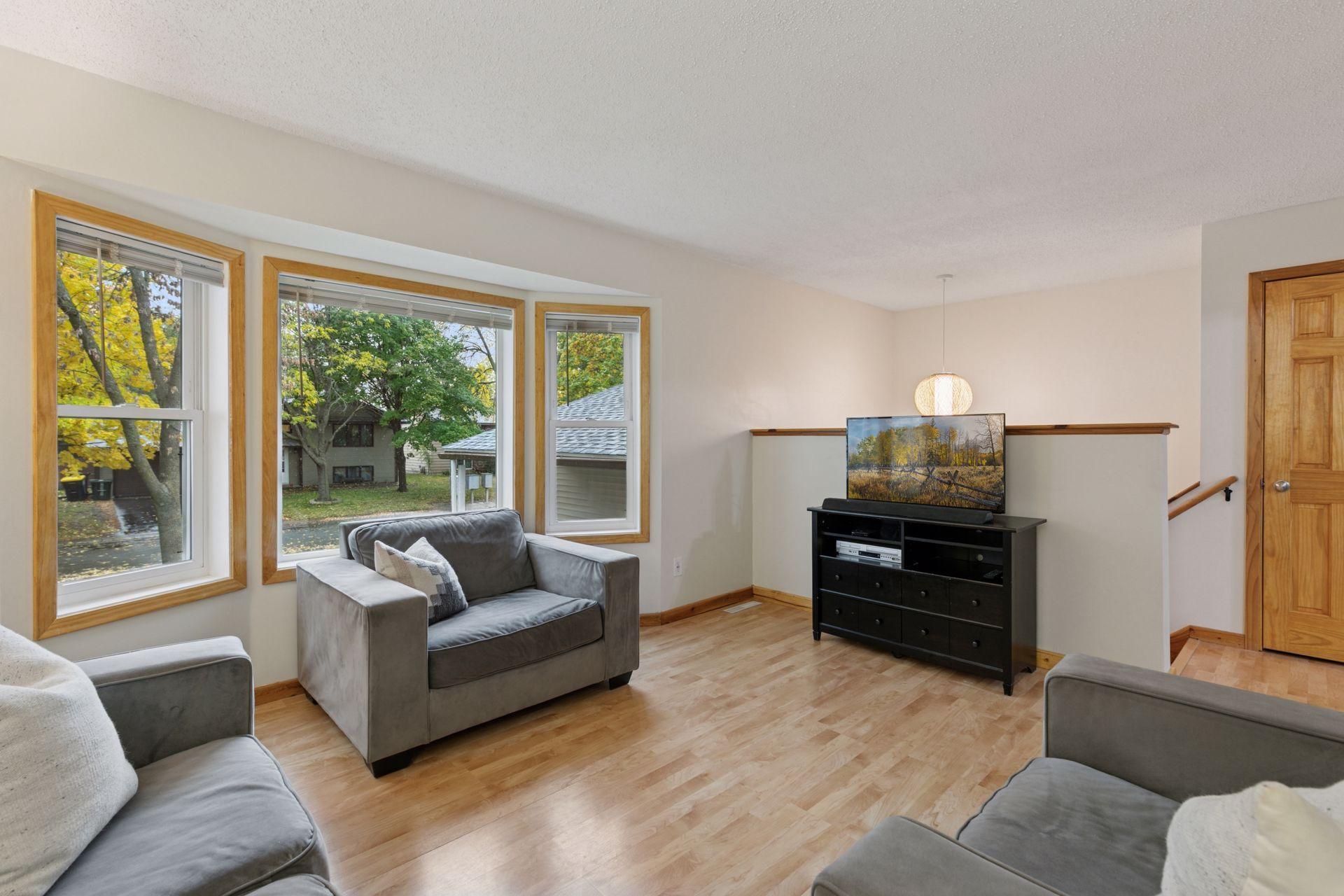 18220 Empire Trail Farmington, MN 55024 - Photo 3 of 23