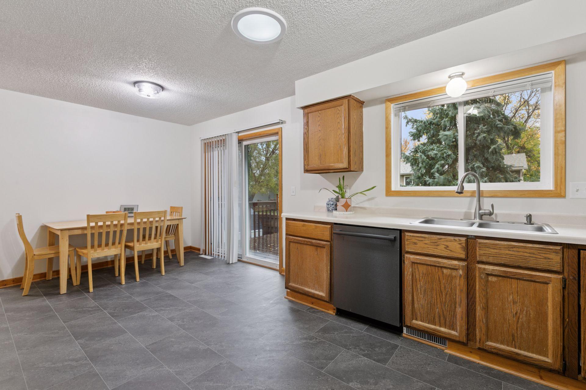 18220 Empire Trail Farmington, MN 55024 - Photo 9 of 23