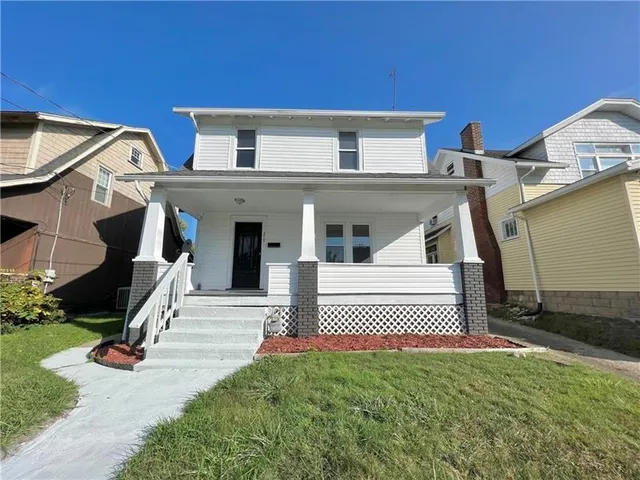 $169,500 | 219 East Hillcrest Avenue, New Castle, PA 16105
