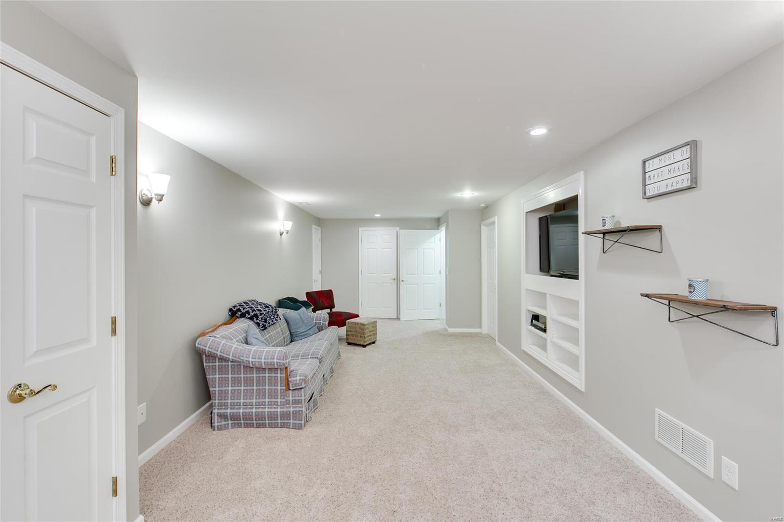 373 Forder Road St. Louis, MO 63129 - Photo 24 of 32 Gallery Image 24