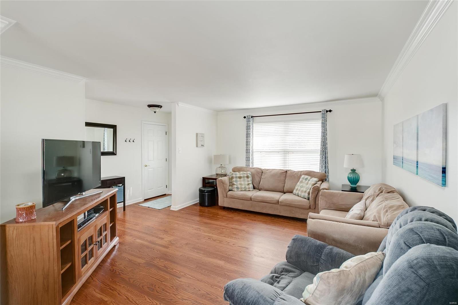 373 Forder Road St. Louis, MO 63129 - Photo 8 of 32 Gallery Image 8