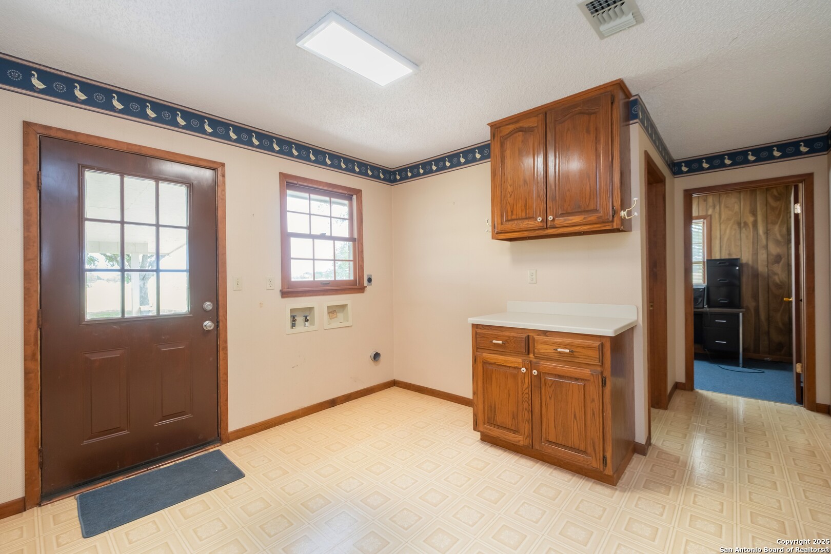 1221 Pieper Road New Braunfels, TX 78130 - Photo 30 of 43 wooden floor in an empty room