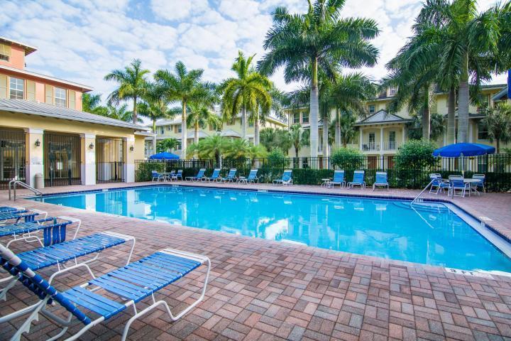 1534 Corbison Point Place Jupiter, FL 33458 - Photo 20 of 22 Community pool