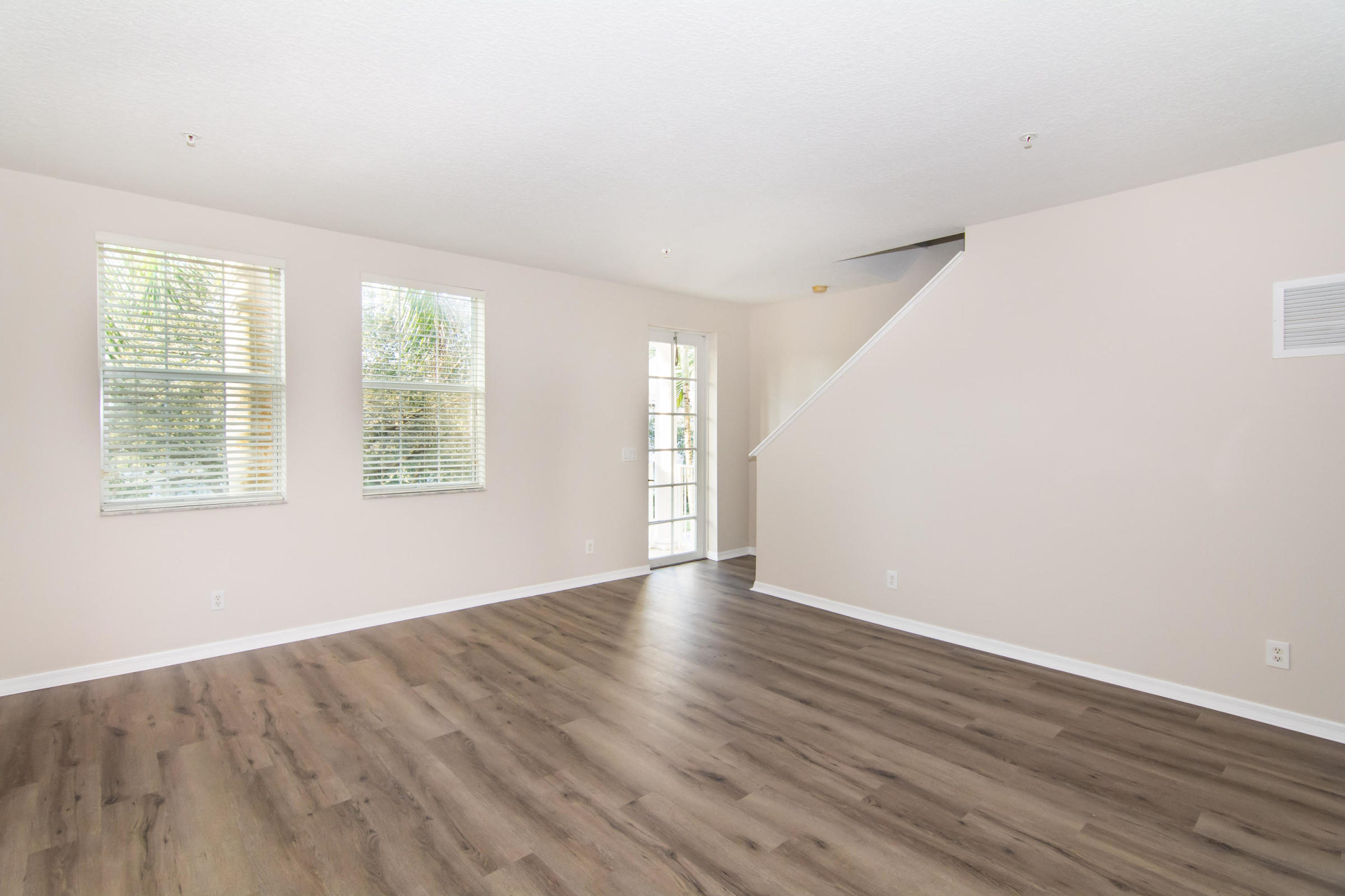 1534 Corbison Point Place Jupiter, FL 33458 - Photo 5 of 22 Living room