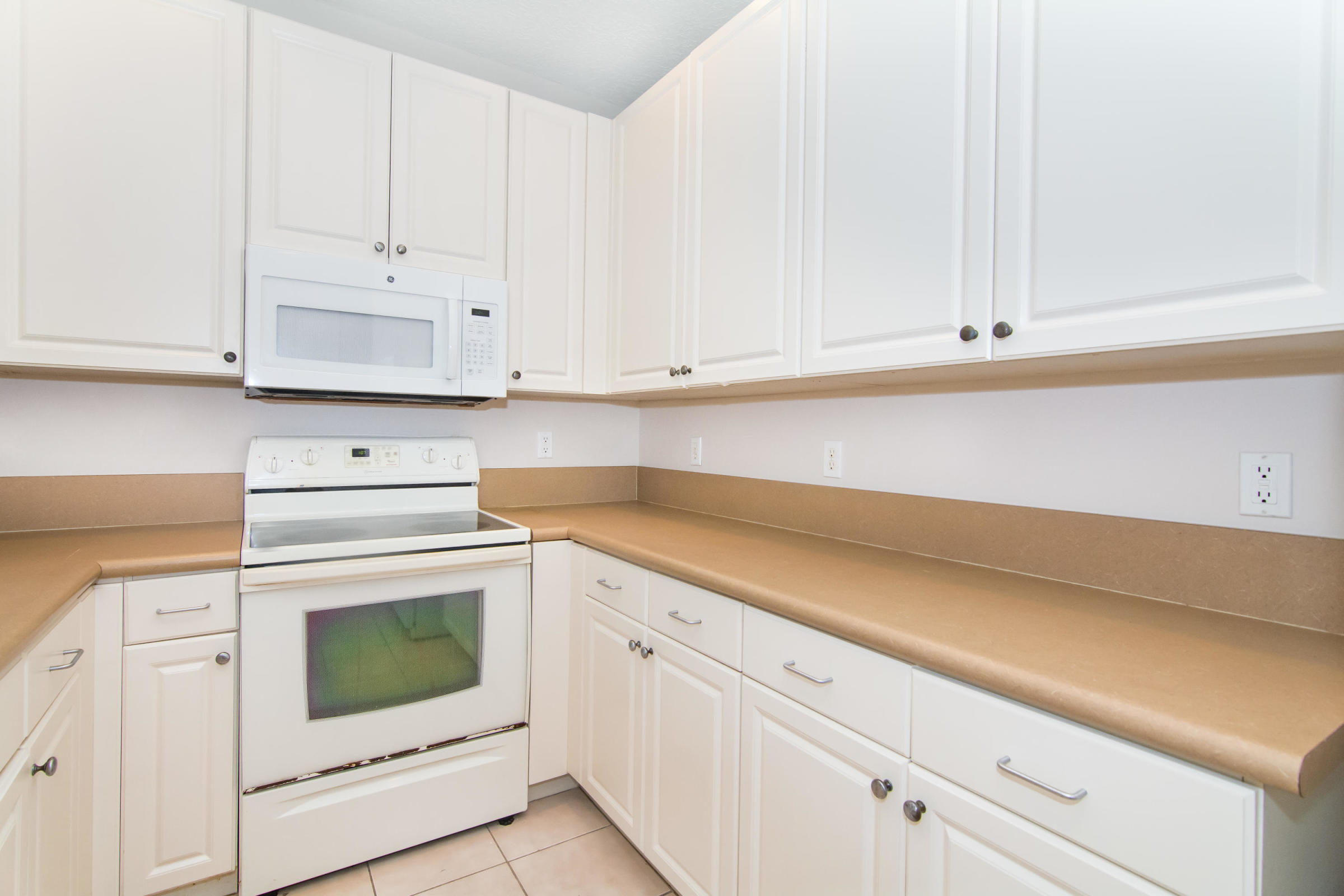 1534 Corbison Point Place Jupiter, FL 33458 - Photo 6 of 22 Kitchen