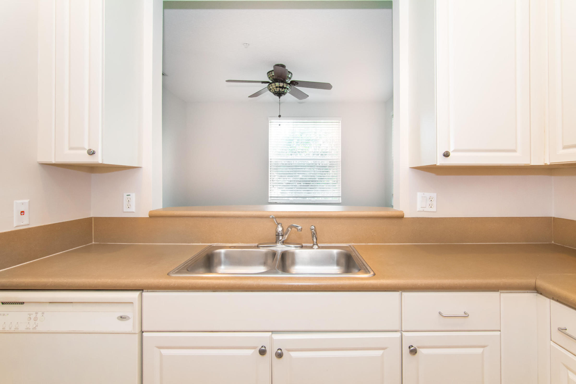 1534 Corbison Point Place Jupiter, FL 33458 - Photo 8 of 22 Kitchen