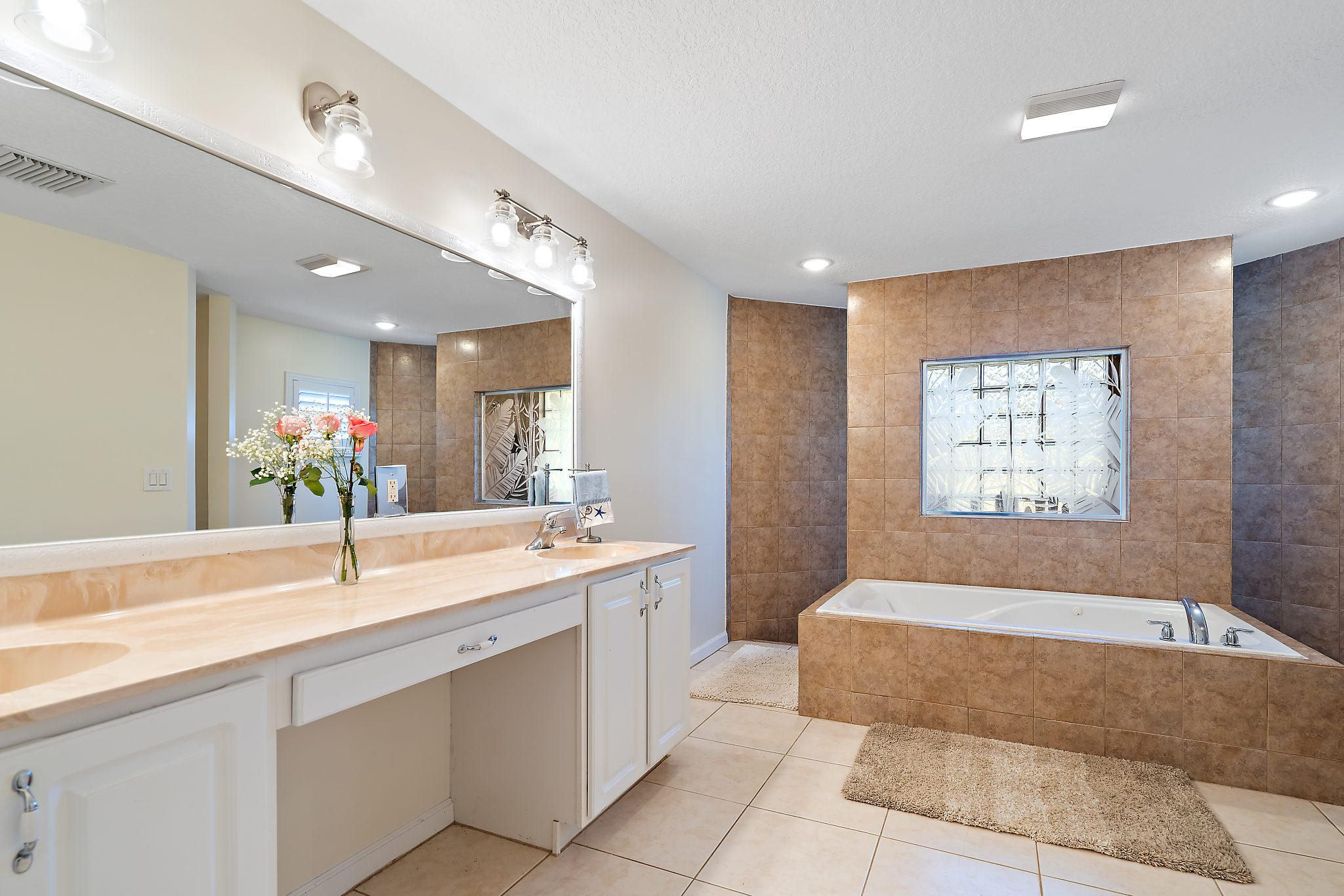 10344 154th Road North Jupiter, FL 33478 - Photo 23 of 50 master bath