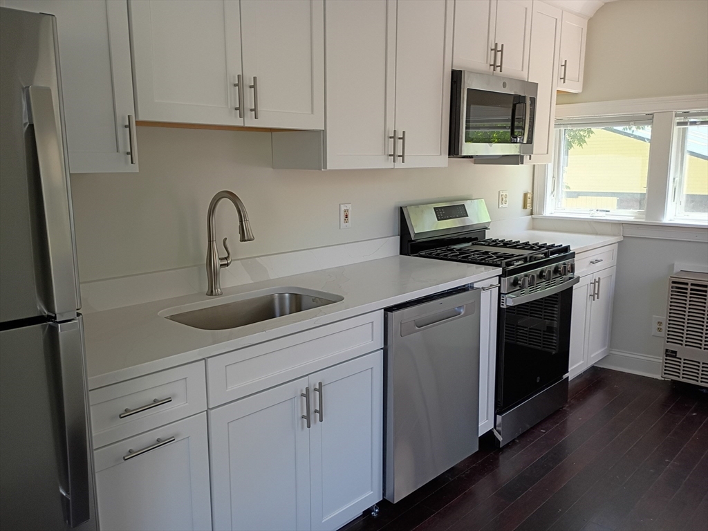106 R Main Street Newbury, MA 01922 - Photo 12 of 32