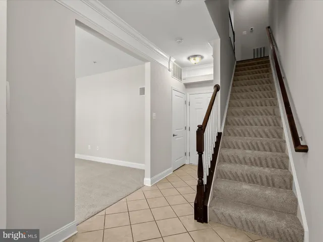 $639,900 | 5803 Lois Lane, Ellicott City, MD 21043