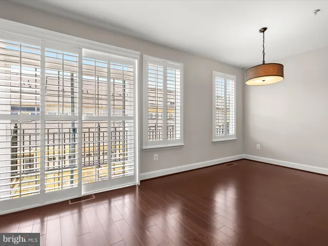 $639,900 | 5803 Lois Lane, Ellicott City, MD 21043