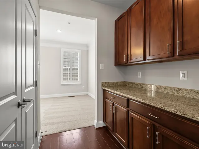 $639,900 | 5803 Lois Lane, Ellicott City, MD 21043