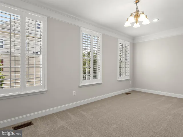 $639,900 | 5803 Lois Lane, Ellicott City, MD 21043