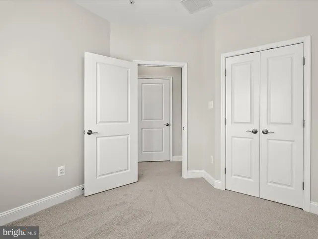 $639,900 | 5803 Lois Lane, Ellicott City, MD 21043