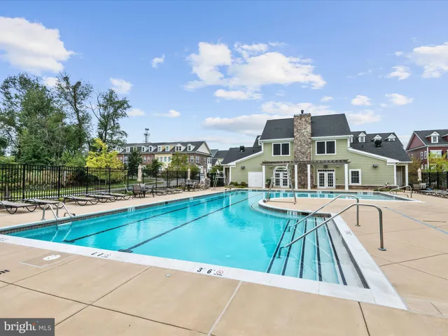 $639,900 | 5803 Lois Lane, Ellicott City, MD 21043