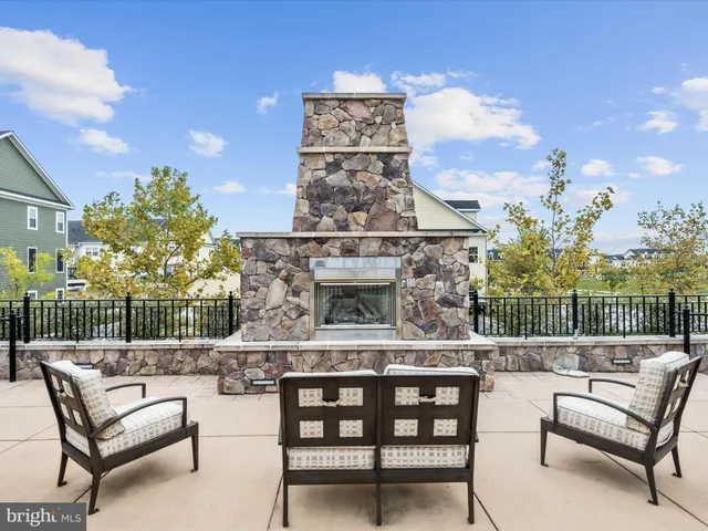 $639,900 | 5803 Lois Lane, Ellicott City, MD 21043