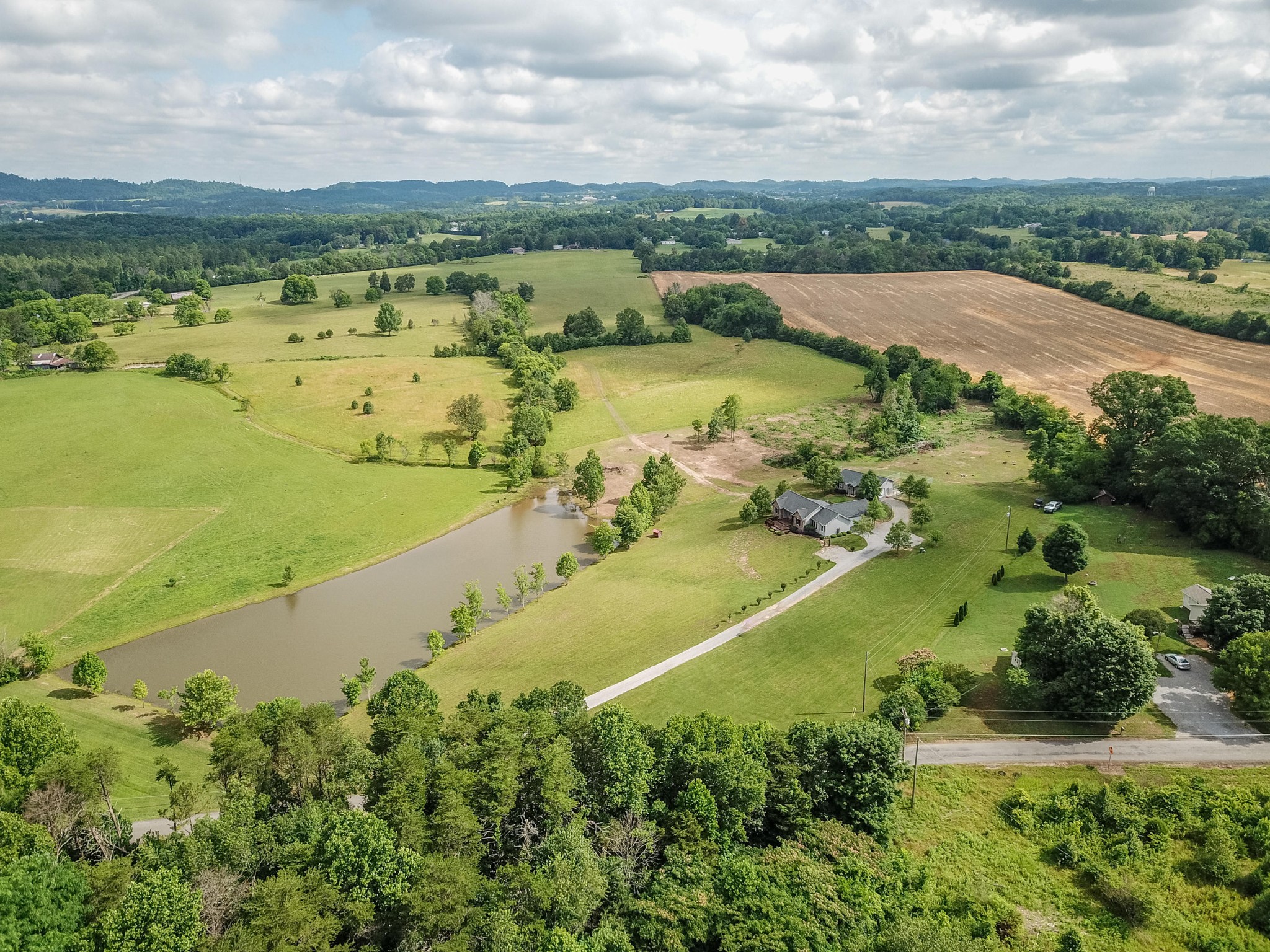1 Gudger Road Madisonville, TN 37354 - Photo 2 of 4 Gallery Image 2