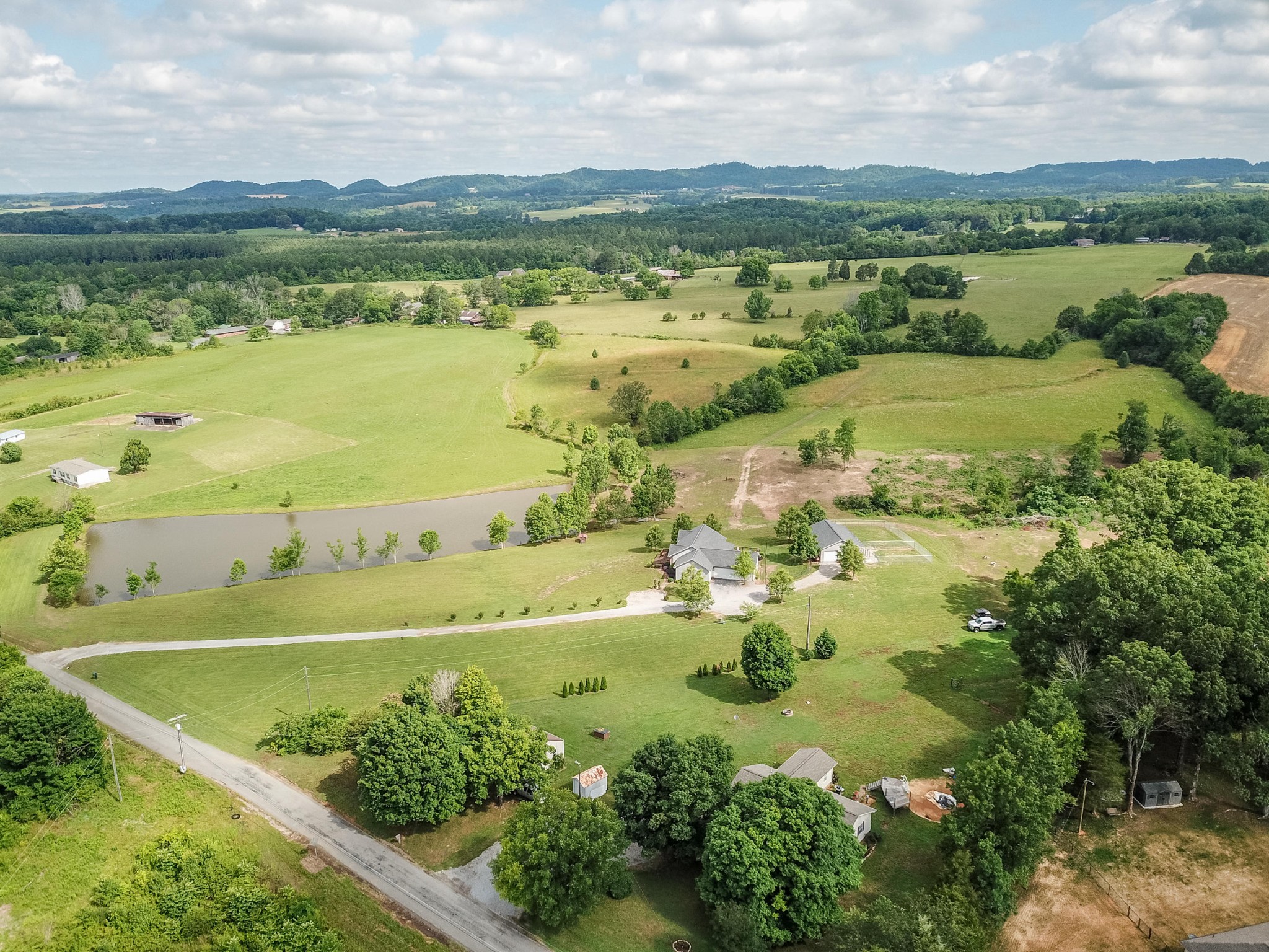 1 Gudger Road Madisonville, TN 37354 - Photo 3 of 4 Gallery Image 3
