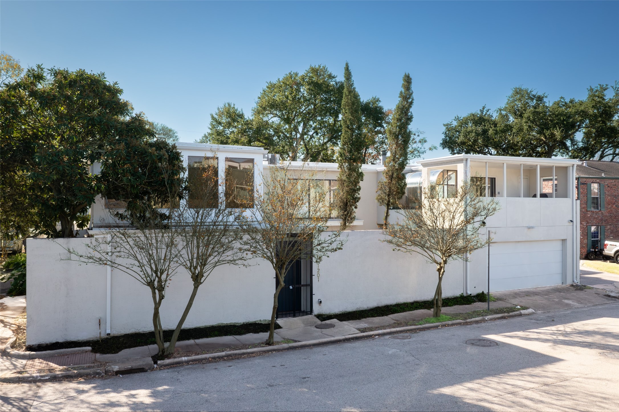 1201 Autrey Street Houston, TX 77006 - Photo 1 of 47 Welcome Home!