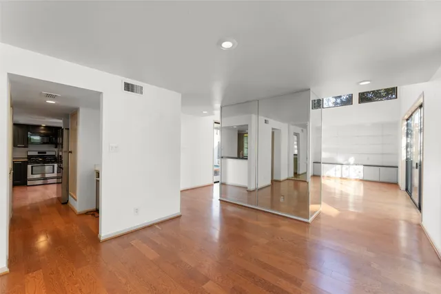 $3,900 | 1201 Autrey Street, Houston, TX 77006