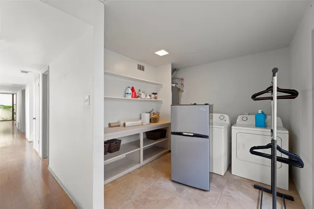 $3,900 | 1201 Autrey Street, Houston, TX 77006