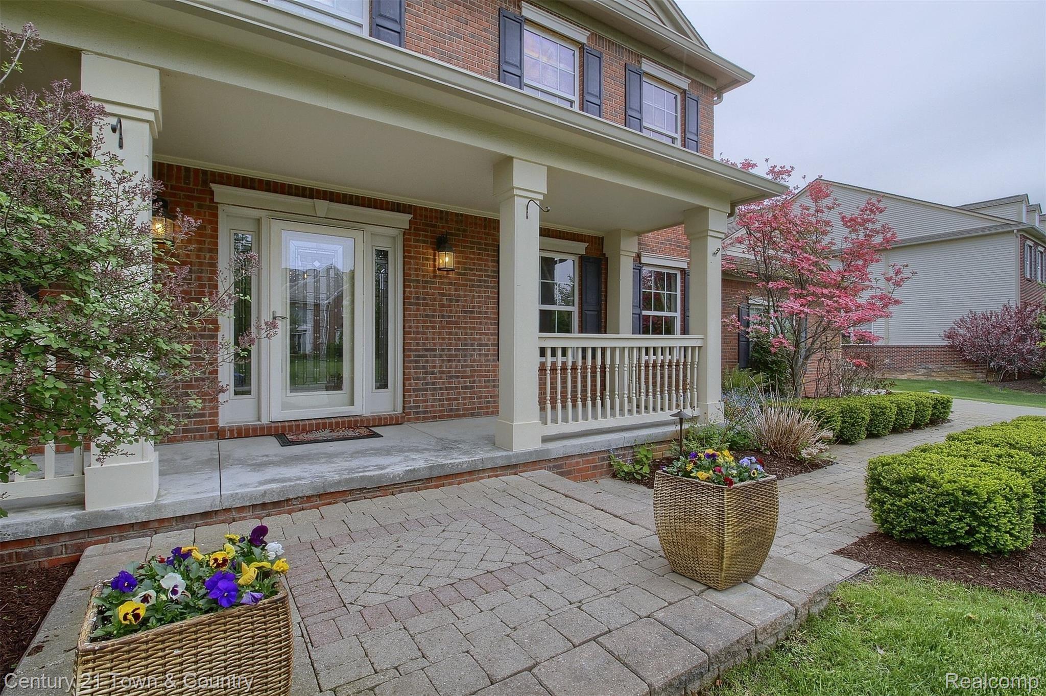 4210 Derry Court Rochester, MI 48306 - Photo 3 of 65 3-Front Entry.jpg