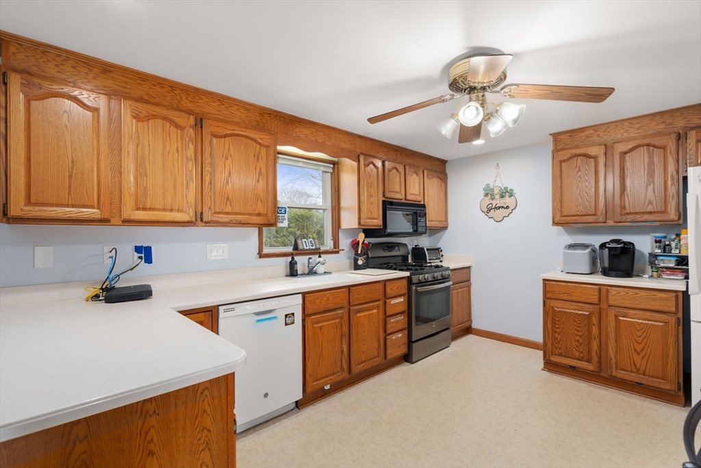 6 Broadview Road Lowell, MA 01852 - Photo 6 of 25