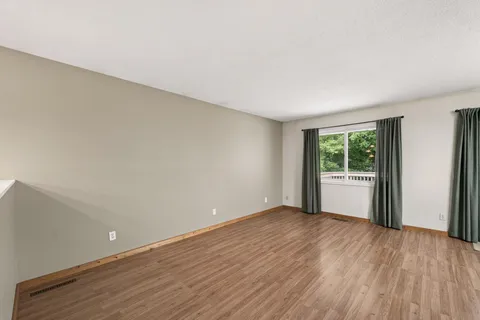 $235,000 | 12206 Oak Leaf Circle, Burnsville, MN 55337