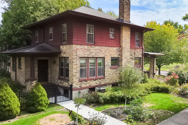 $270,000 | 418 5th Street, Manistee, MI 49660