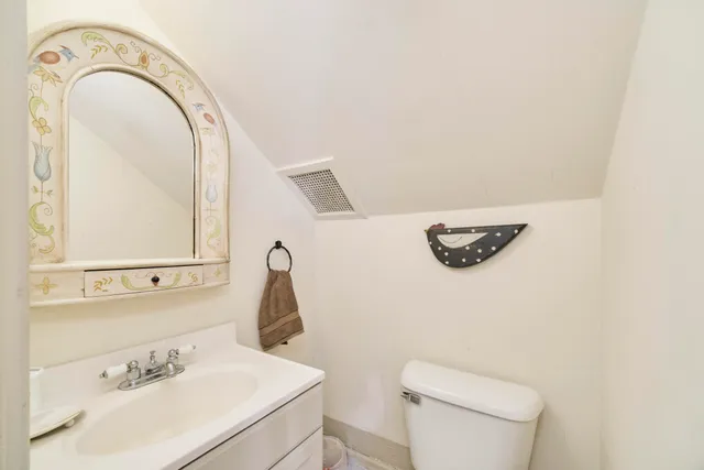 $270,000 | 418 5th Street, Manistee, MI 49660