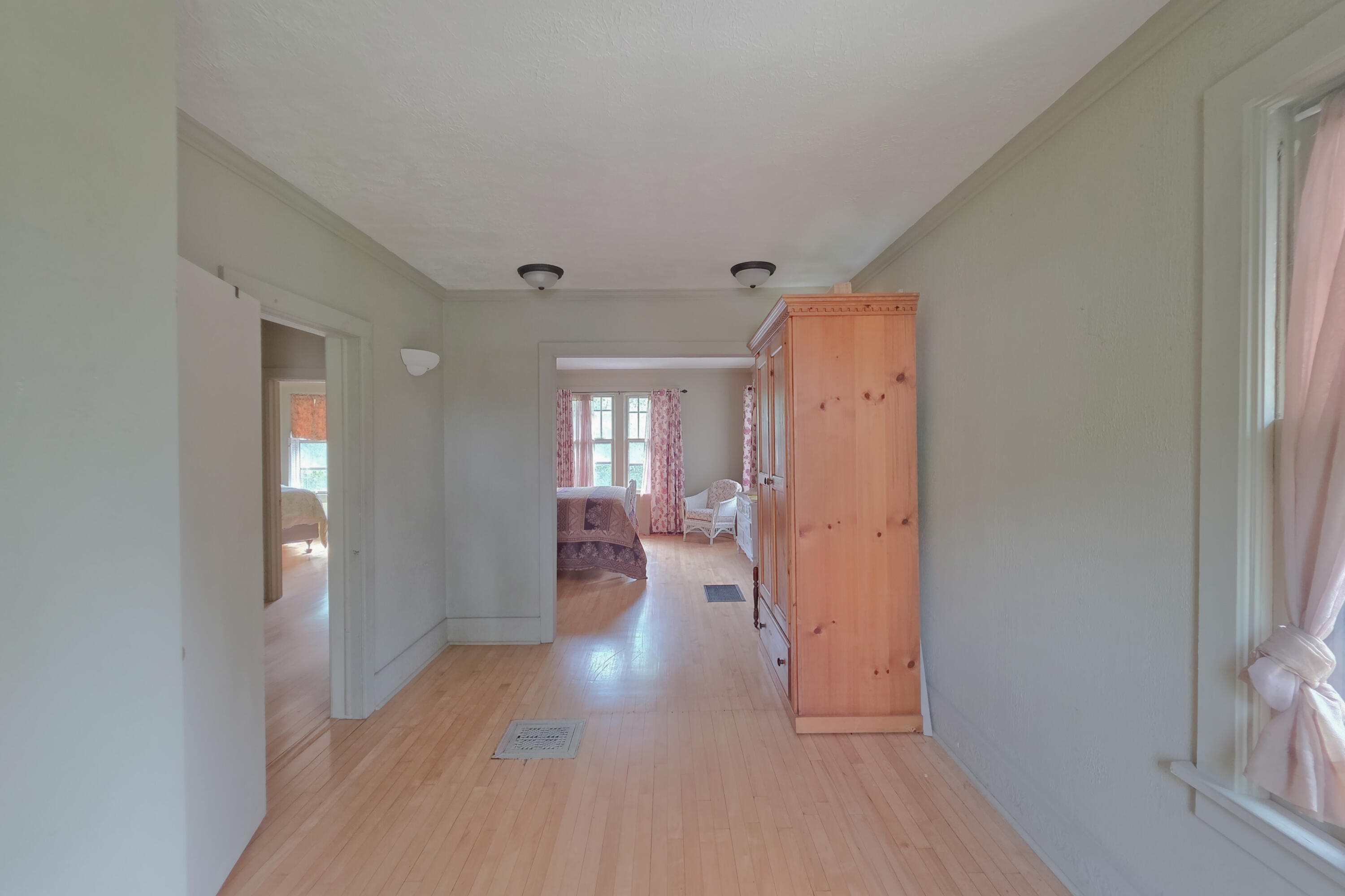 418 5th Street Manistee, MI 49660 - Photo 35 of 50 09