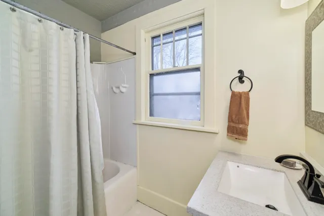 $270,000 | 418 5th Street, Manistee, MI 49660