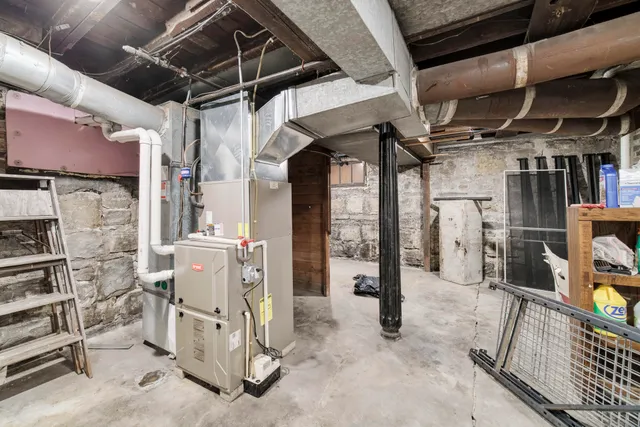 $270,000 | 418 5th Street, Manistee, MI 49660