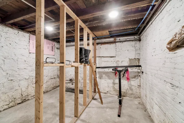 $270,000 | 418 5th Street, Manistee, MI 49660