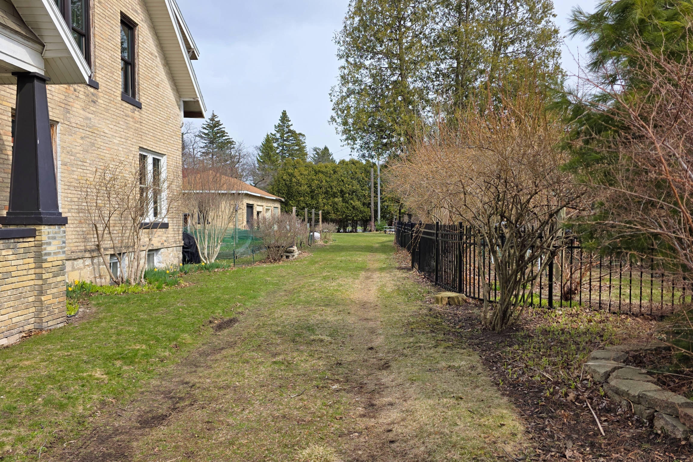 418 5th Street Manistee, MI 49660 - Photo 46 of 50 20250409_152215