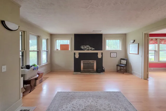 $270,000 | 418 5th Street, Manistee, MI 49660