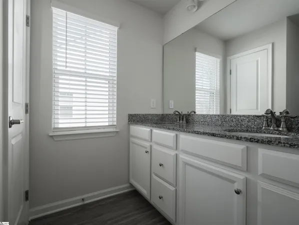 $1,660 | 212 Hipps Crossing Drive, Simpsonville, SC 29680