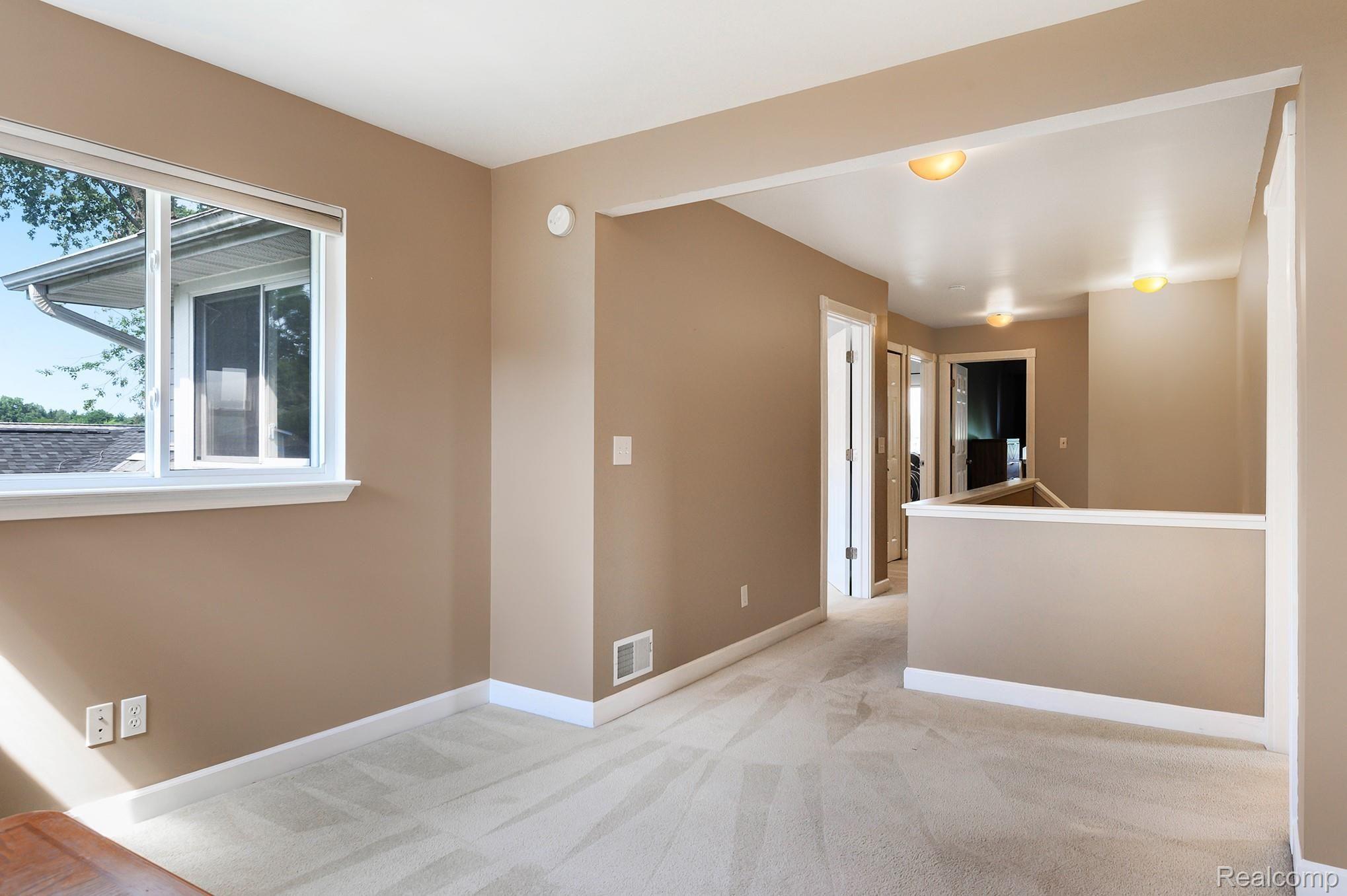 5944 Bullard Road Fenton, MI 48430 - Photo 18 of 37 14.jpg
