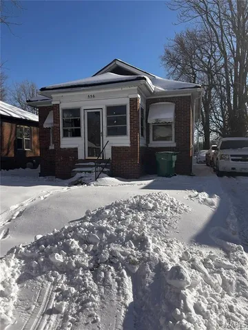 $15,000 | 556 Wimmer Place, East St. Louis, IL 62205
