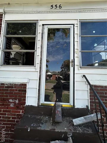 $15,000 | 556 Wimmer Place, East St. Louis, IL 62205