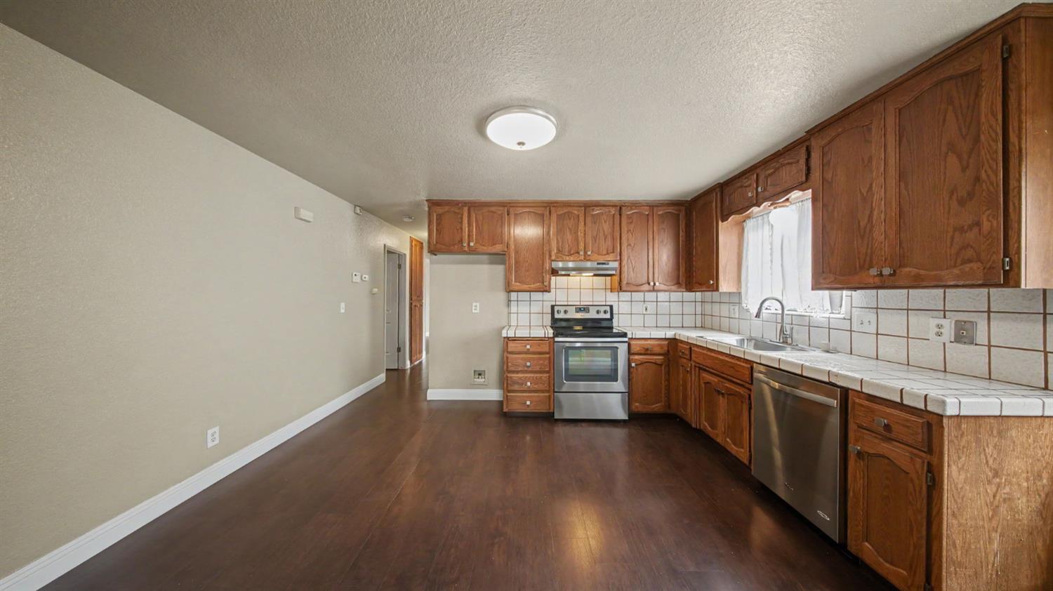 322-324 Bodem Street Modesto, CA 95350 - Photo 12 of 53