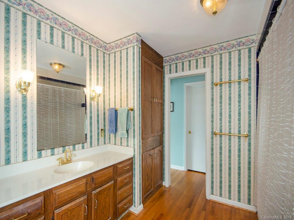 5 Beaverbrook Road, Unit 6 Asheville, NC 28804 - Photo 18 of 25 Gallery Image 18