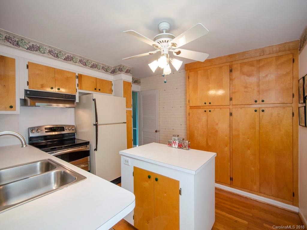 5 Beaverbrook Road, Unit 6 Asheville, NC 28804 - Photo 7 of 25 Gallery Image 7