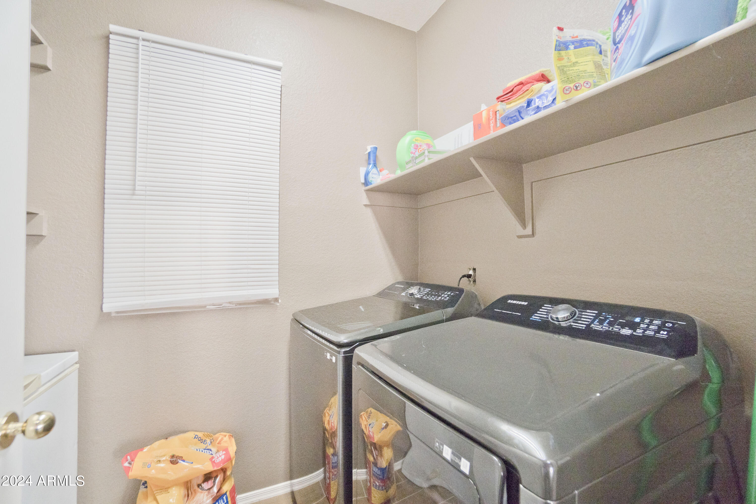 9422 West Berkeley Road Phoenix, AZ 85037 - Photo 18 of 30 Laundry Room