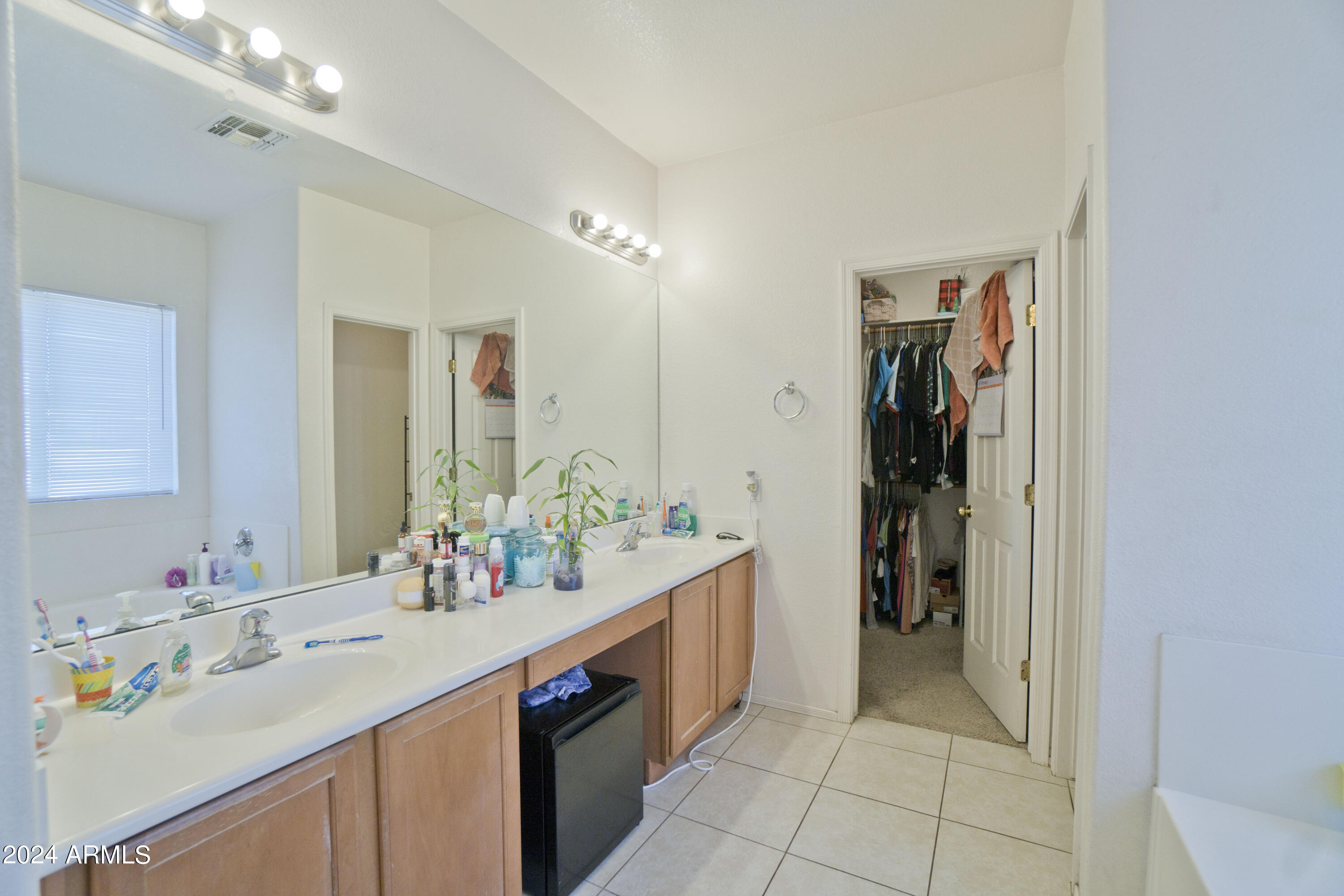 9422 West Berkeley Road Phoenix, AZ 85037 - Photo 28 of 30 Master Bathroom 2
