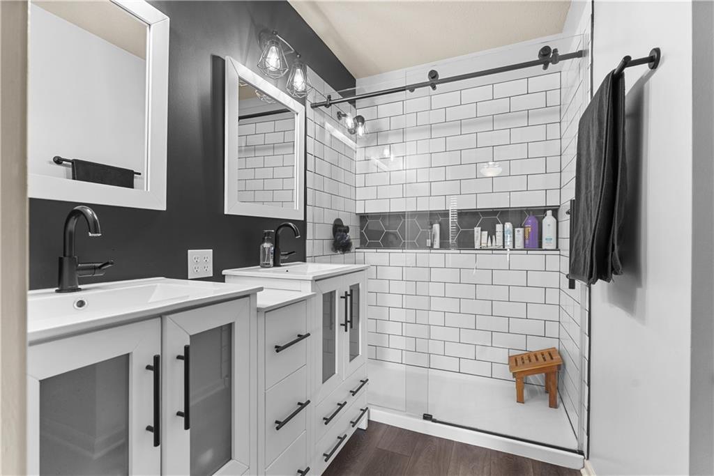 521 Southwest 15 Street Blue Springs, MO 64015 - Photo 23 of 37